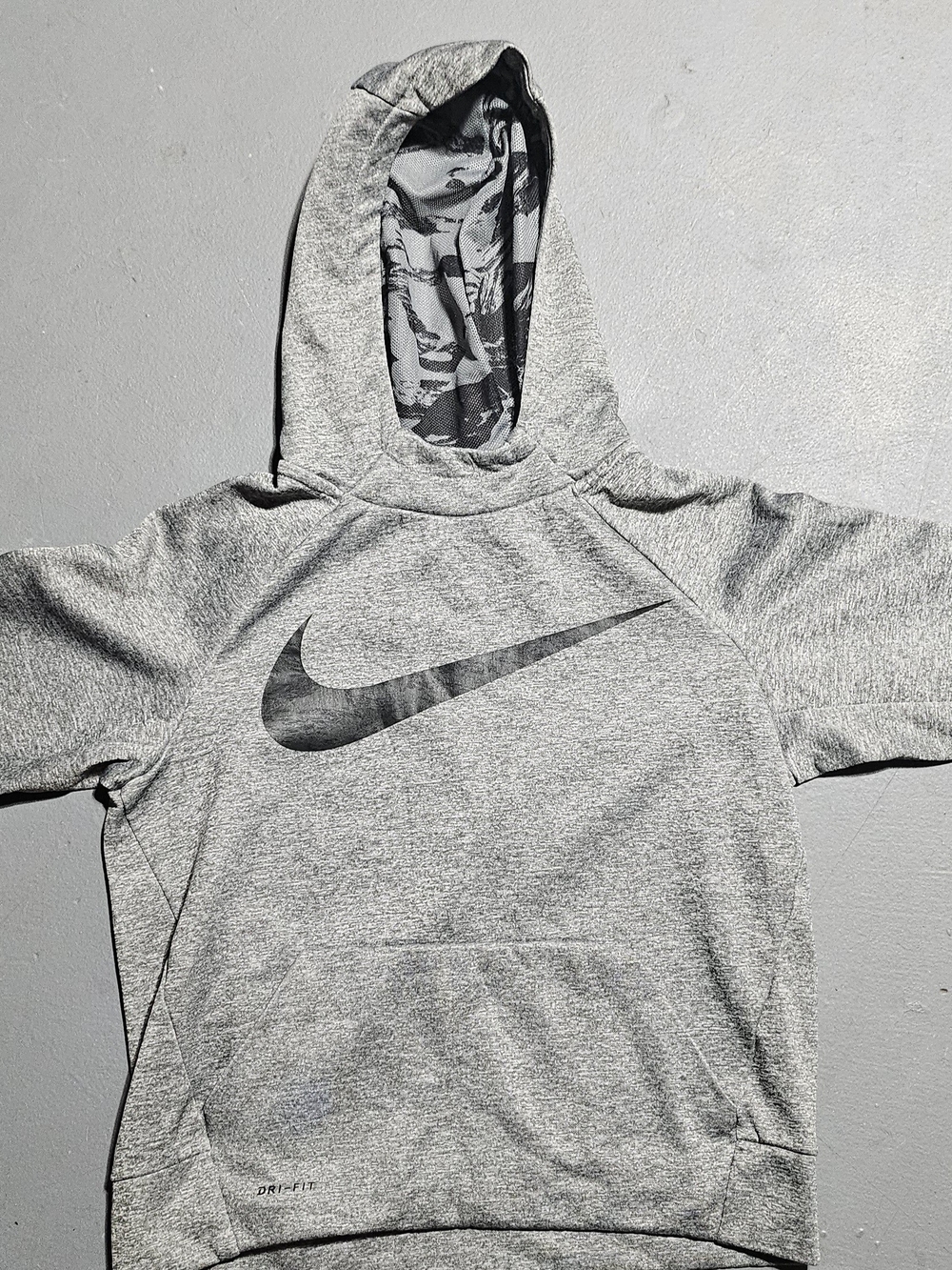 Boys M Nike Gray Dri-FIT Hoodie